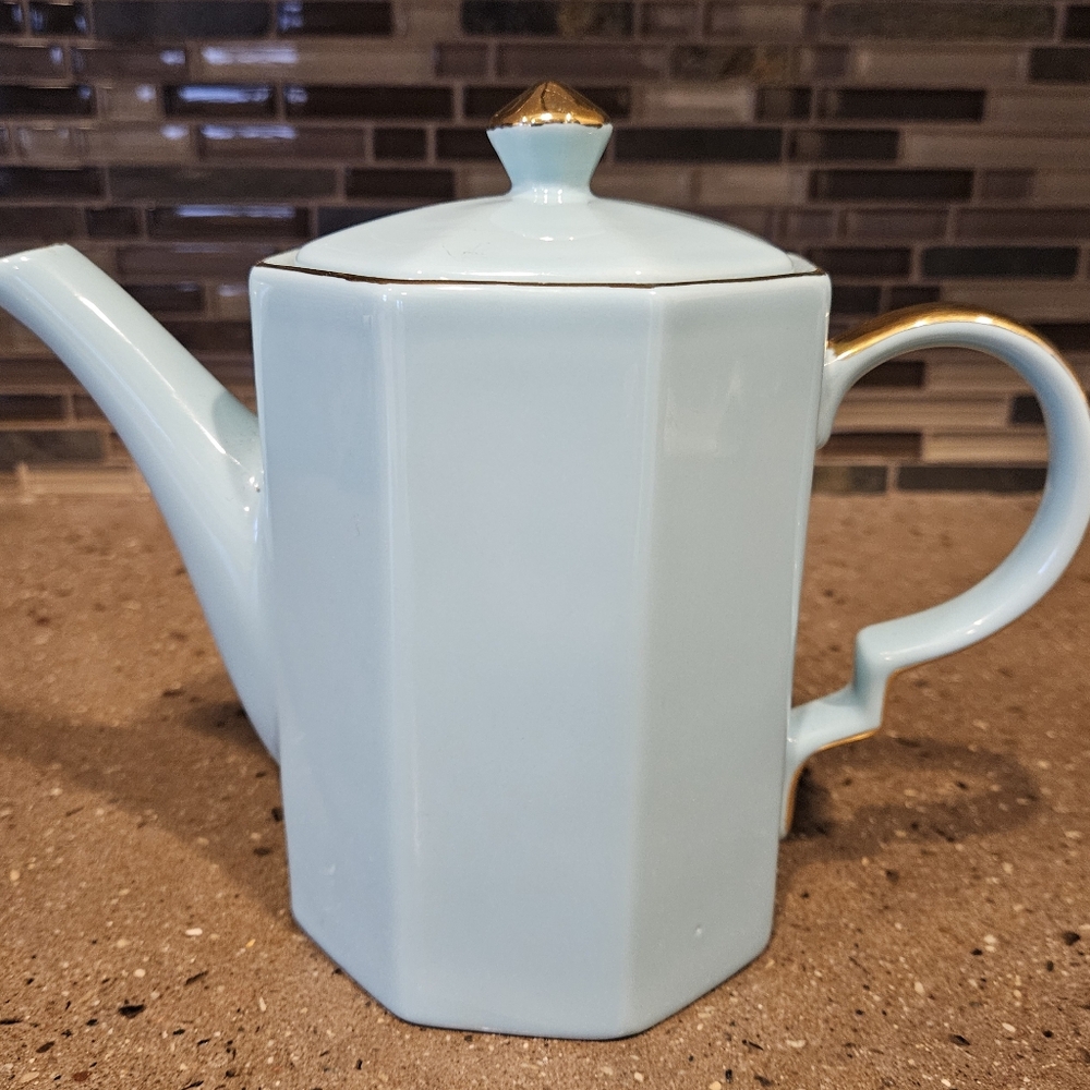 Tea for Two - Picture 2 of 5